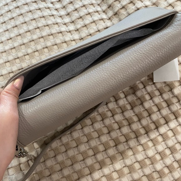 Tory Burch purse Britten Clutch in French Grey - Picture 4 of 7